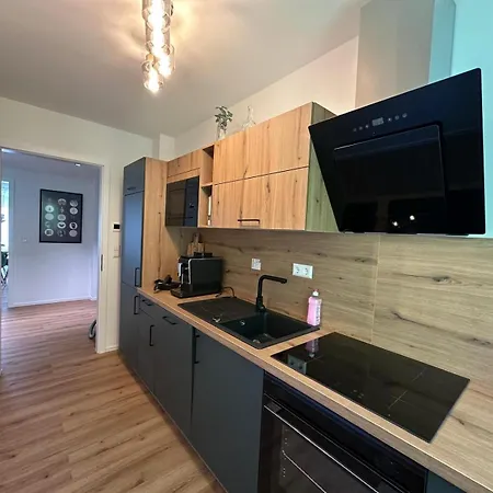 Elegance Apartment *